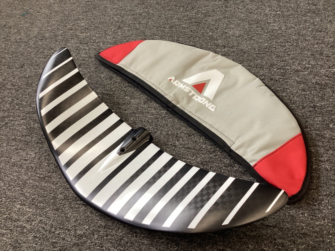 650cm2 Armstrong HS 625 front wing,  A- Condition