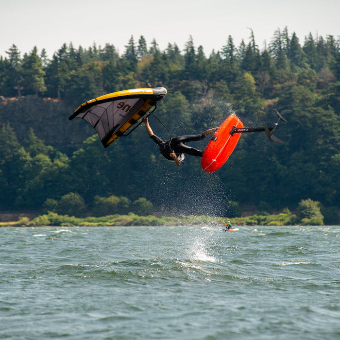 How to Sell Your Used Wingfoiling, Kiteboarding, Windsurfing, and Parawinging Gear: Consignment Tips for Maximum Value