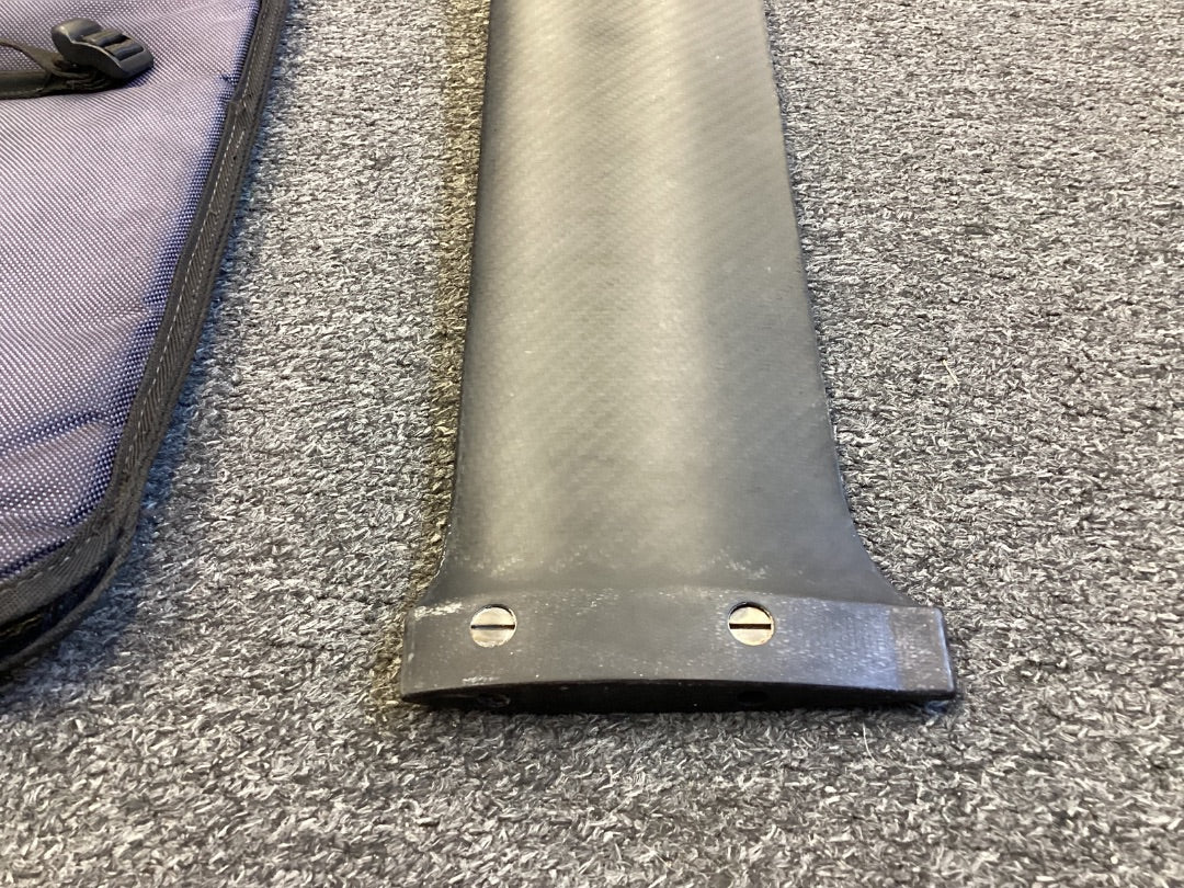 85cm Takuma C85 Carbon Mast,  A- Condition