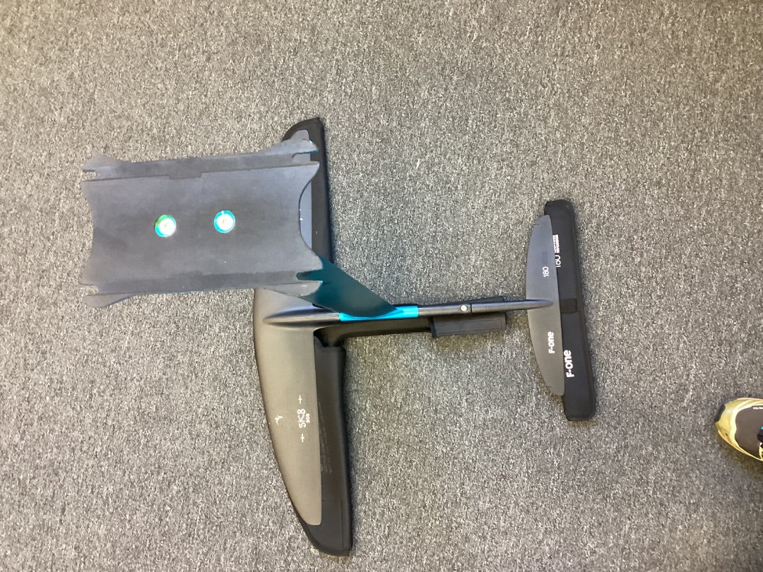 850 F-One SK8 850 85cm alum mast complete t1,  B+ Condition
