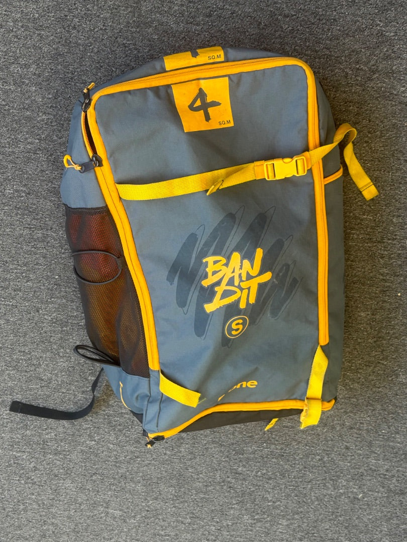 4.0m2 F-One Bandit,  B Condition