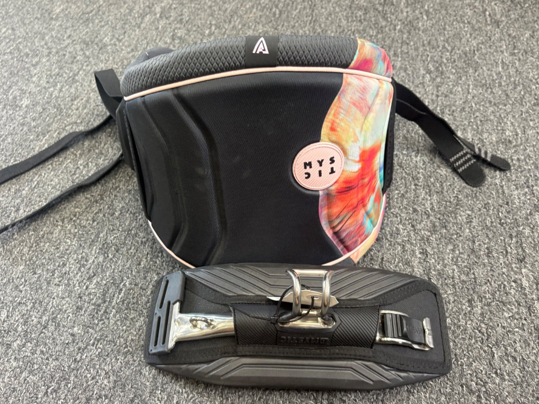 L Mystic Dazzled,  A+ Condition