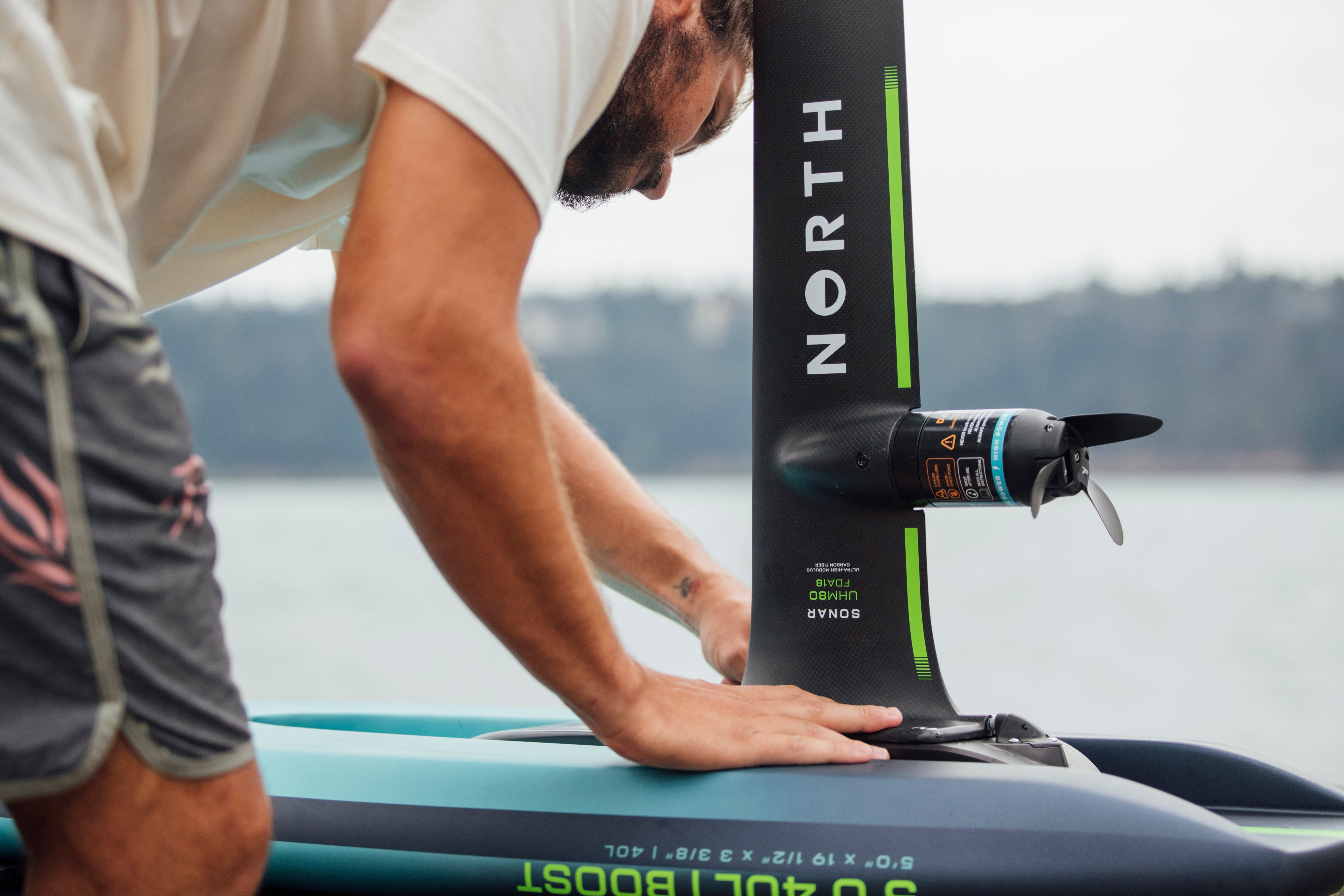2026 North Boost + UHM80 Integrated Foil Drive High Power Mast Bundle