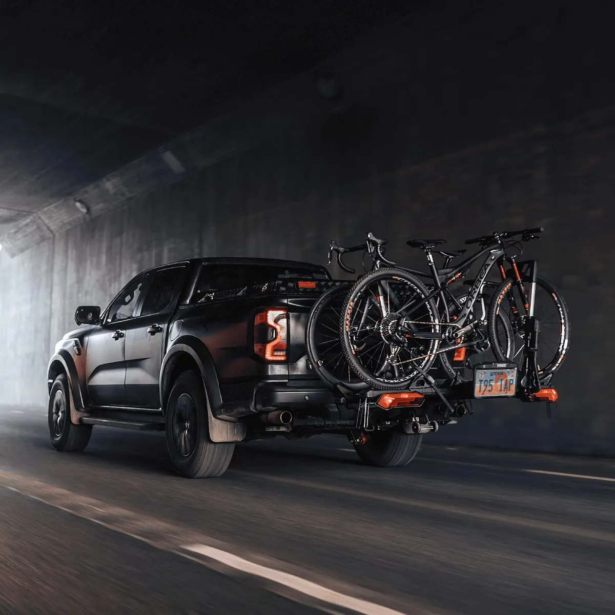 Thule Verse light & plate kit