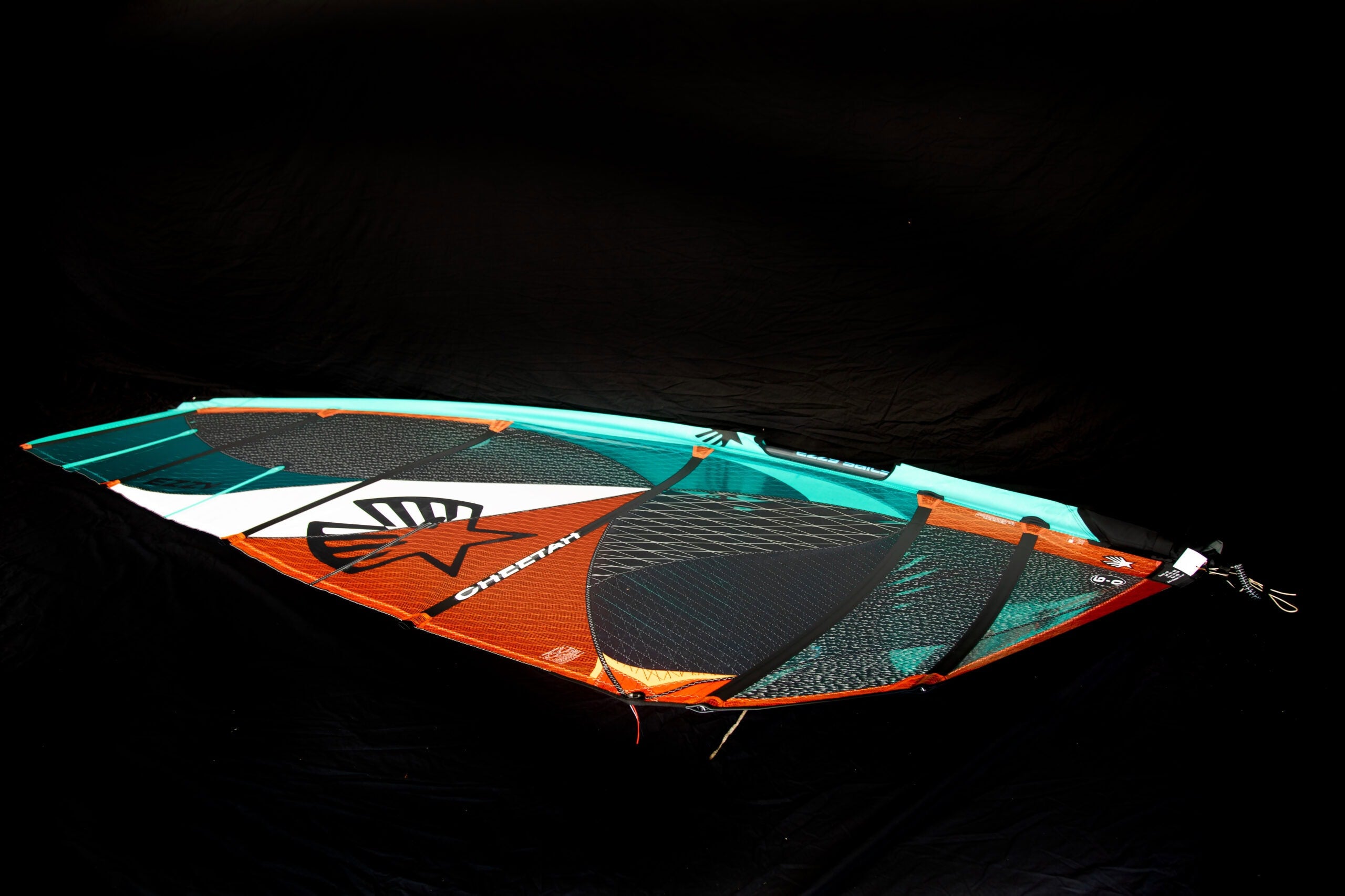 Ezzy Cheetah Windsurf Sail 2026