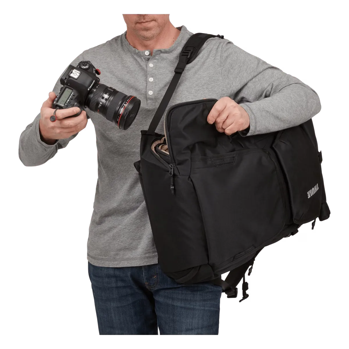 Thule Covert camera backpack DSLR