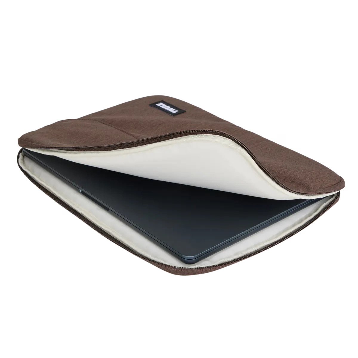 2026 Thule Lithos Sleeve MacBook