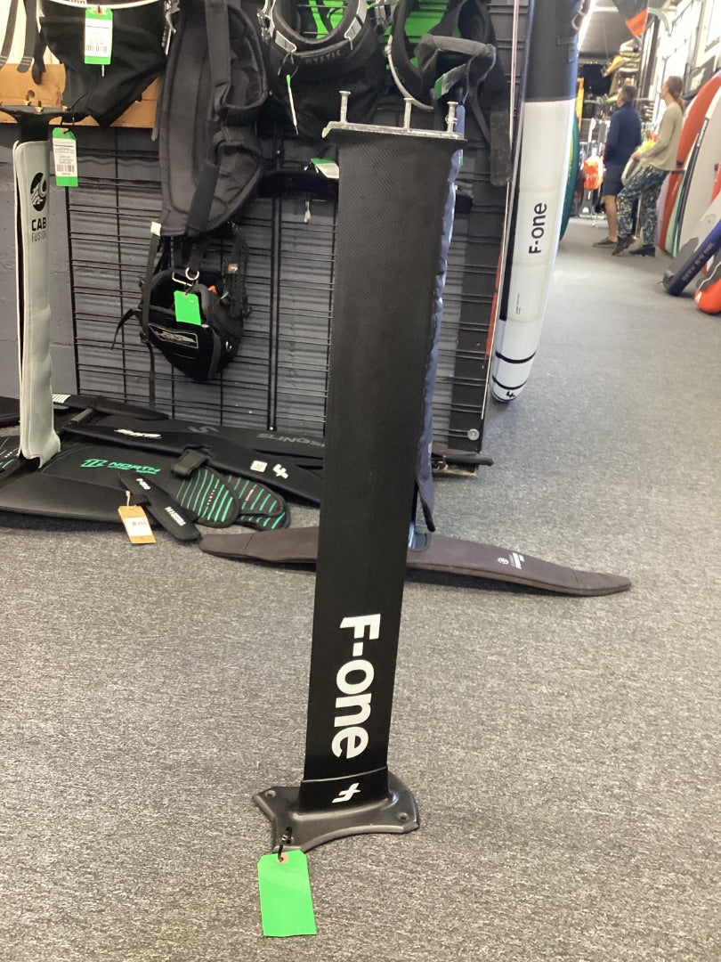 85cm F-One HM Carbon T1 Mast,  B+ Condition