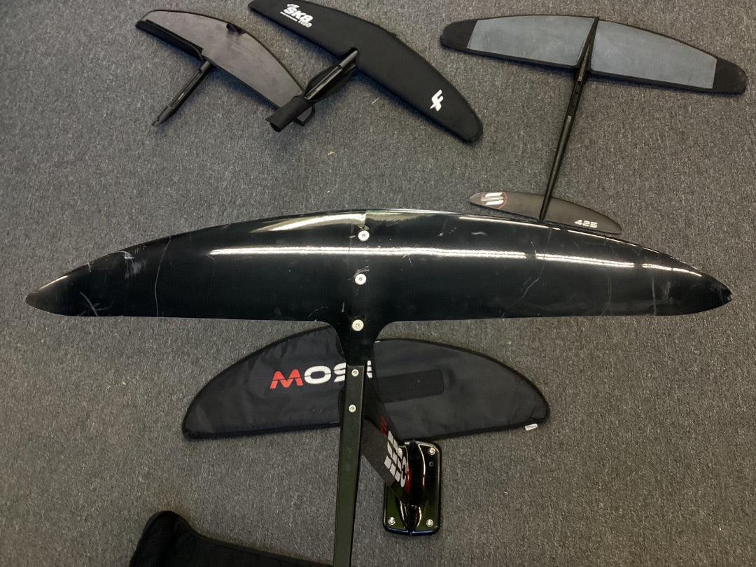 MOSES 950 + 370 / 82cm Complete Foil,  B+ Condition