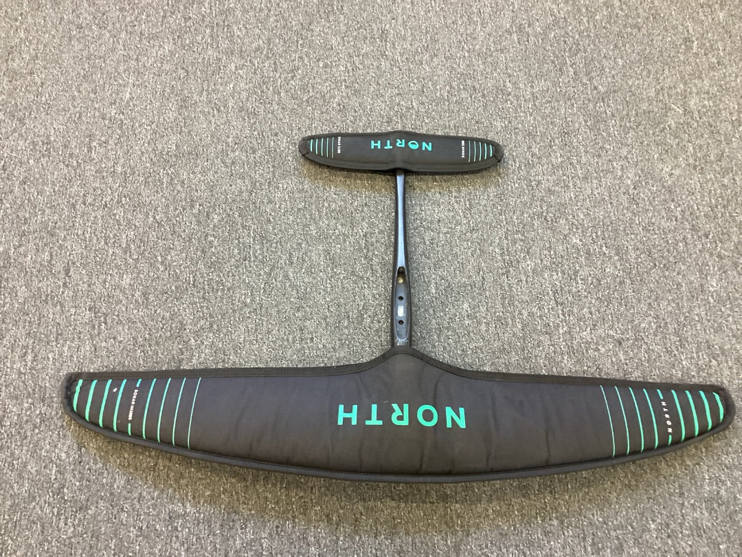 1050cm2 North North Sonar HA1050, 2025/26 B Condition