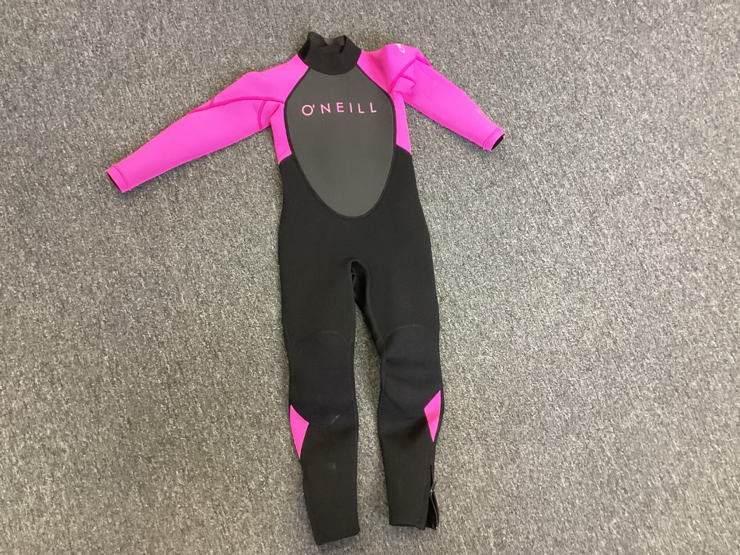 6 O’Neill Girls Wetsuit,   Condition B+