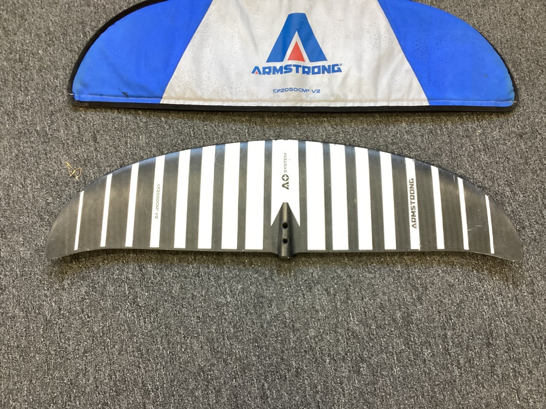 2050cm2 Armstrong CF,   Condition