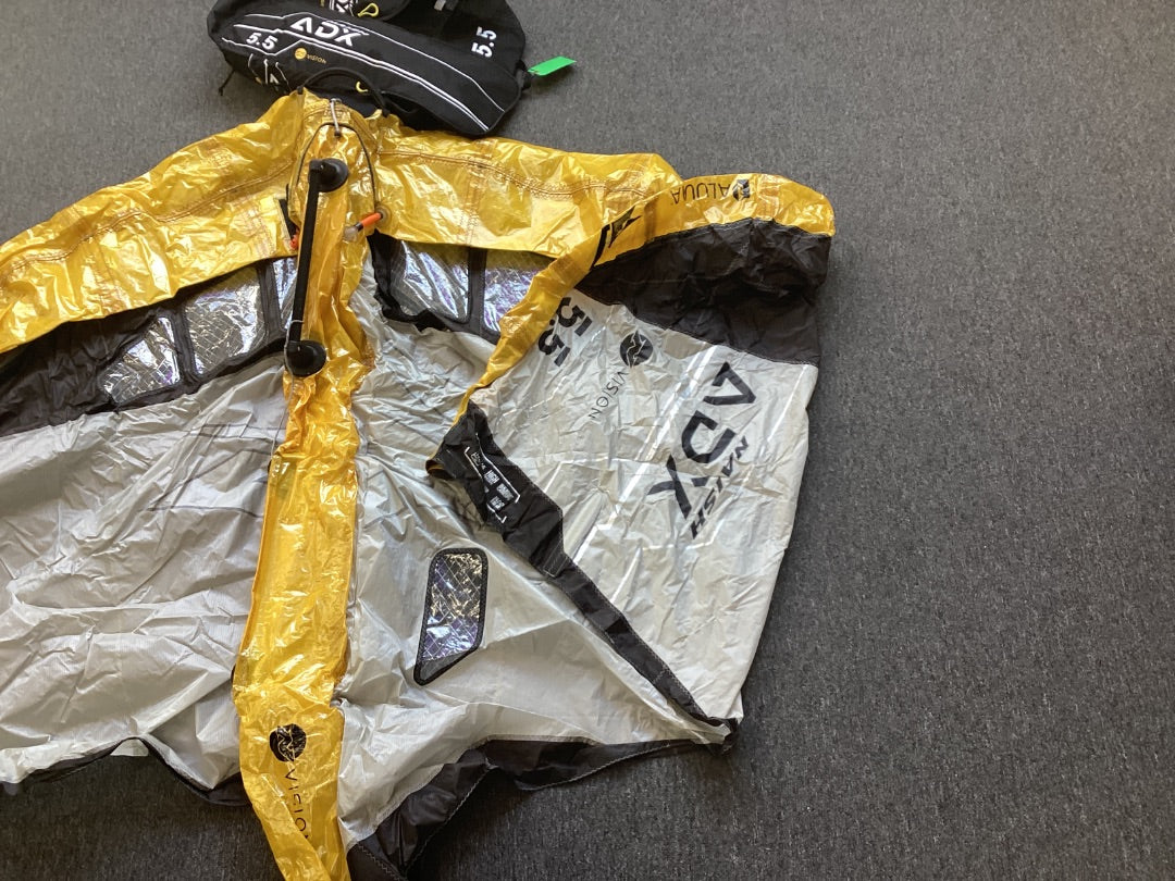 5.5m2 Naish ADX Nvision, B+ Condition