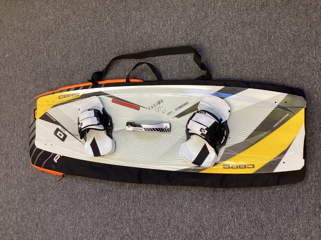 137 CORE Fusion w/Bag,  B Condition
