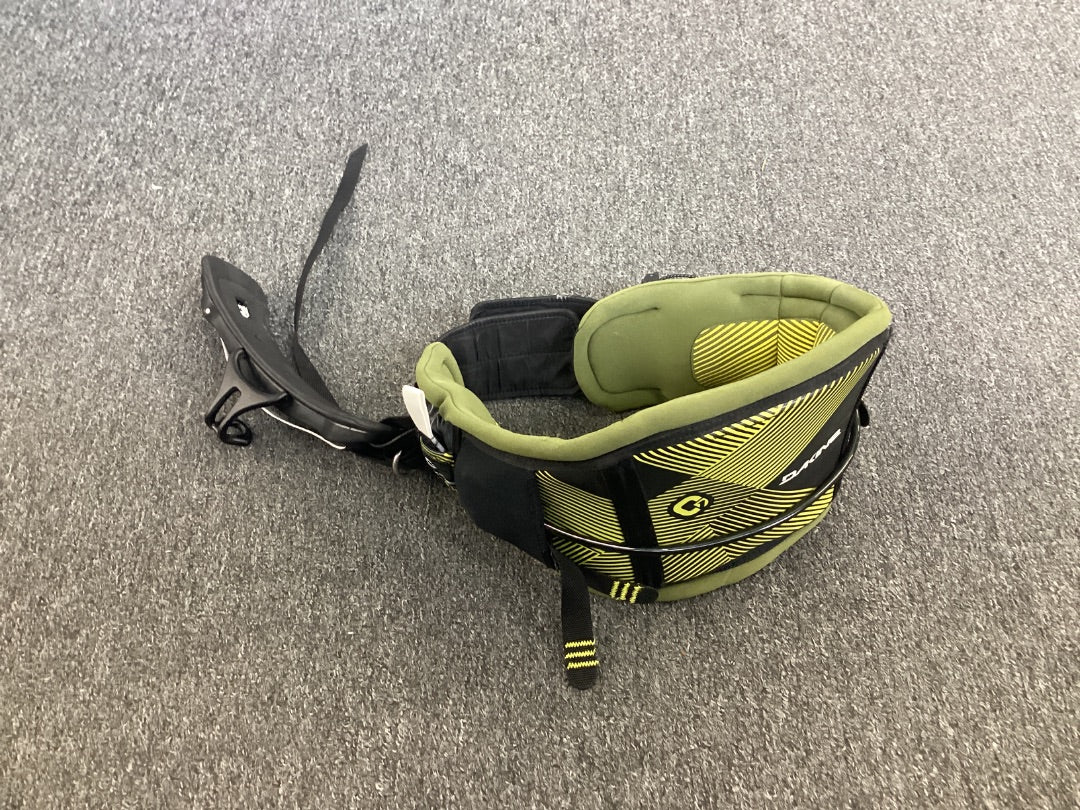 Large DaKine Harness,  B- Condition