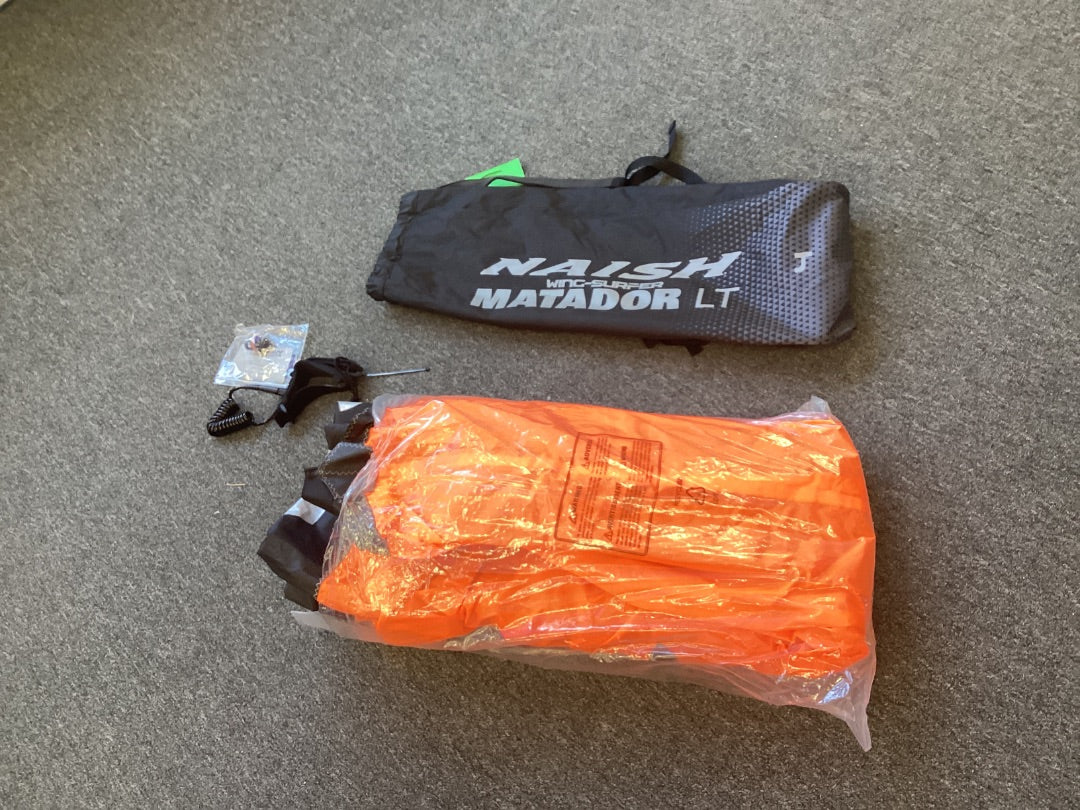 4.0m2 Naish Wing-Surfer Matador, A+ Condition