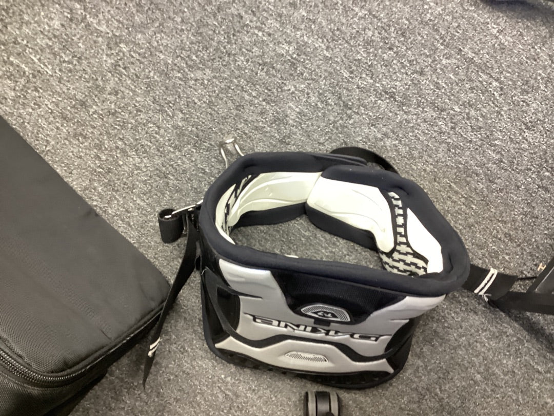 Dakine T-7,  B Condition