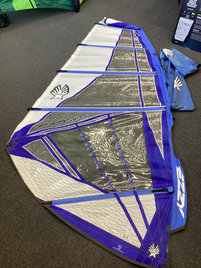 5.2m2 EZZY wave,  B+ Condition