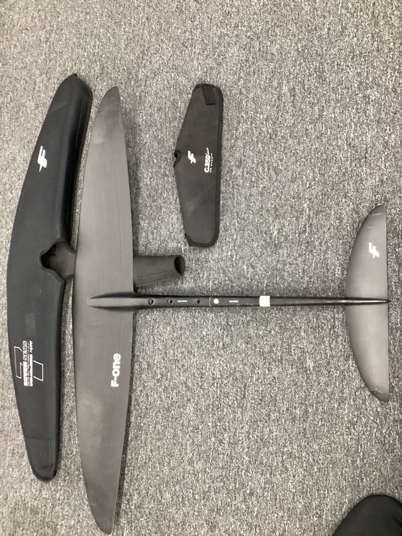 1400 FW, 250 RW, Plane F-One SevenSeas,  B Condition