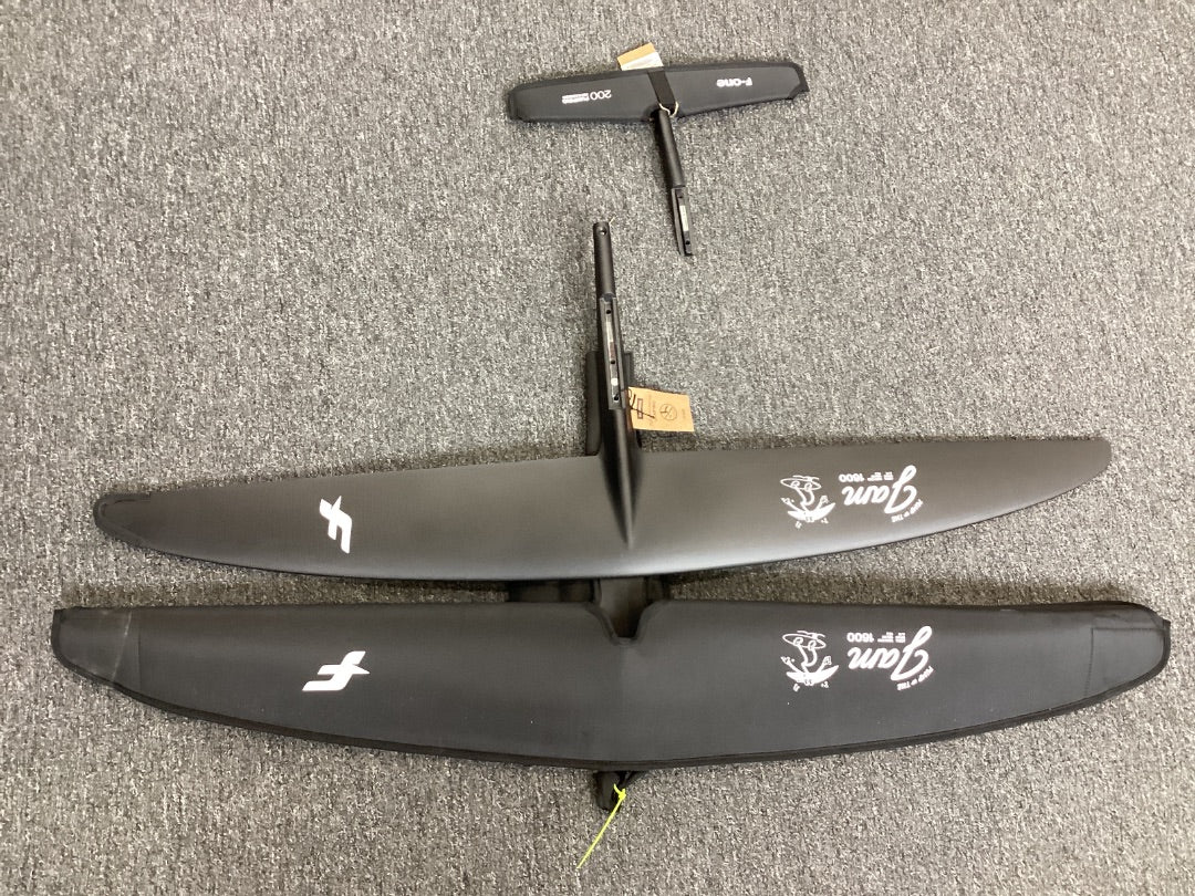 1600cm2 F-One jam 1600 and xxs 200 pumping tail,  A+ Condition