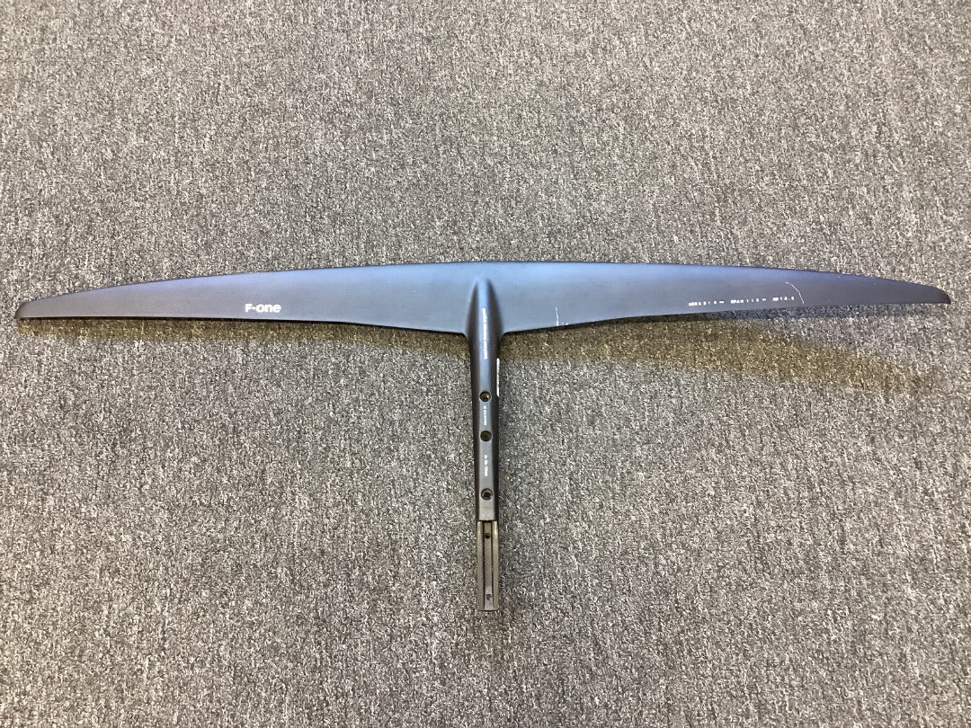816 F-One Momentum,  B+ Condition