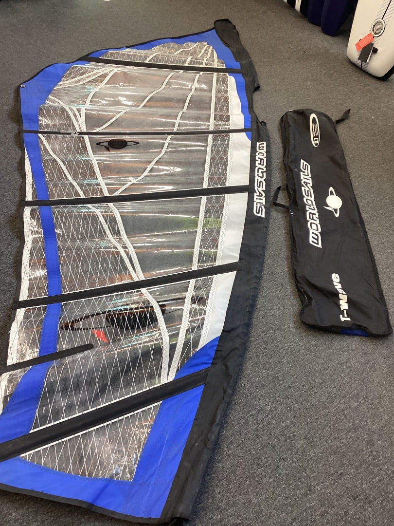 3.7m2 World Sails T-Wave,  B Condition