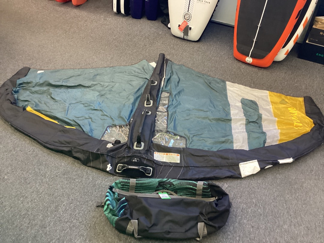4.0m2 Cabrinha Mantis,  B Condition