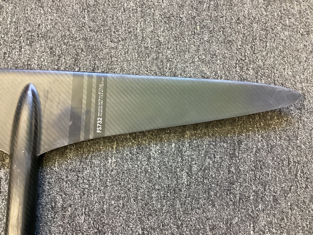 732cm2 Cloud IX FS732,  B- Condition