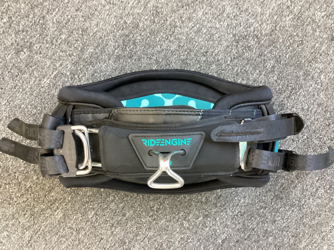 M/L Ride Engine Kite,  B Condition