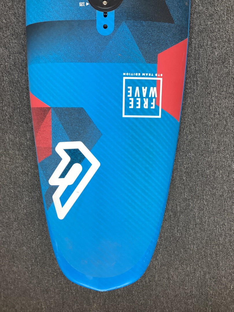 95L Fanatic Freewave Team,  B+ Condition