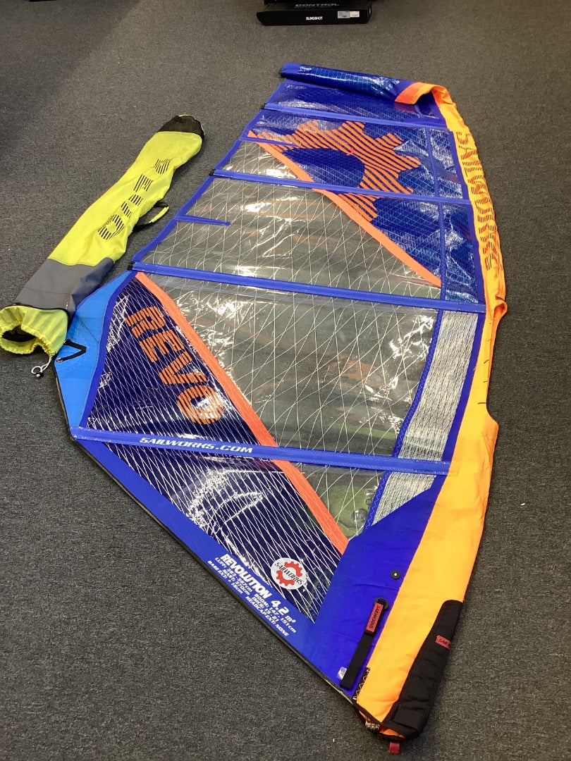 4.2 Sailworks Revolution,   Condition