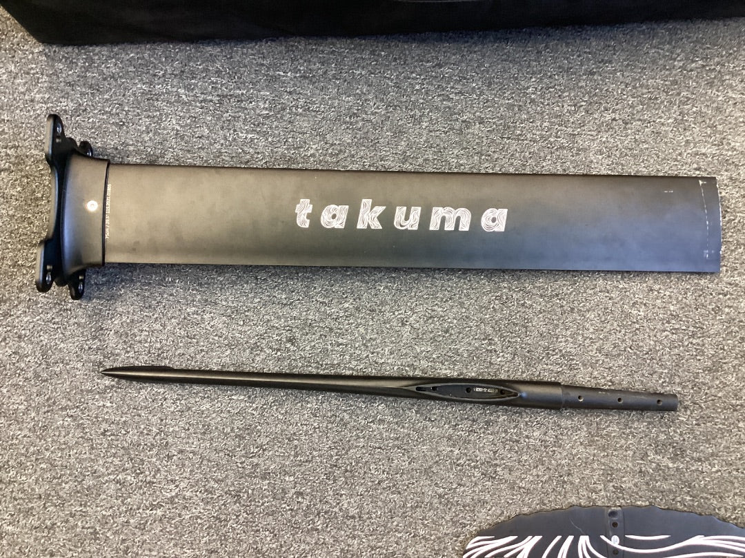 1090 FW / 178 RW / 75cm Mast Takuma Complete Foil,  B Condition
