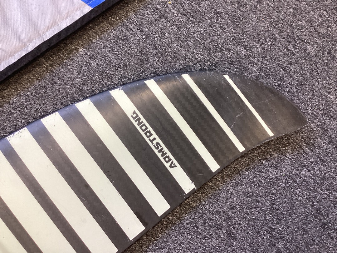 2050cm2 Armstrong CF,   Condition