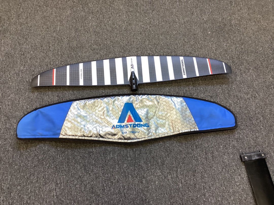 1750cm2 Armstrong MA,   Condition