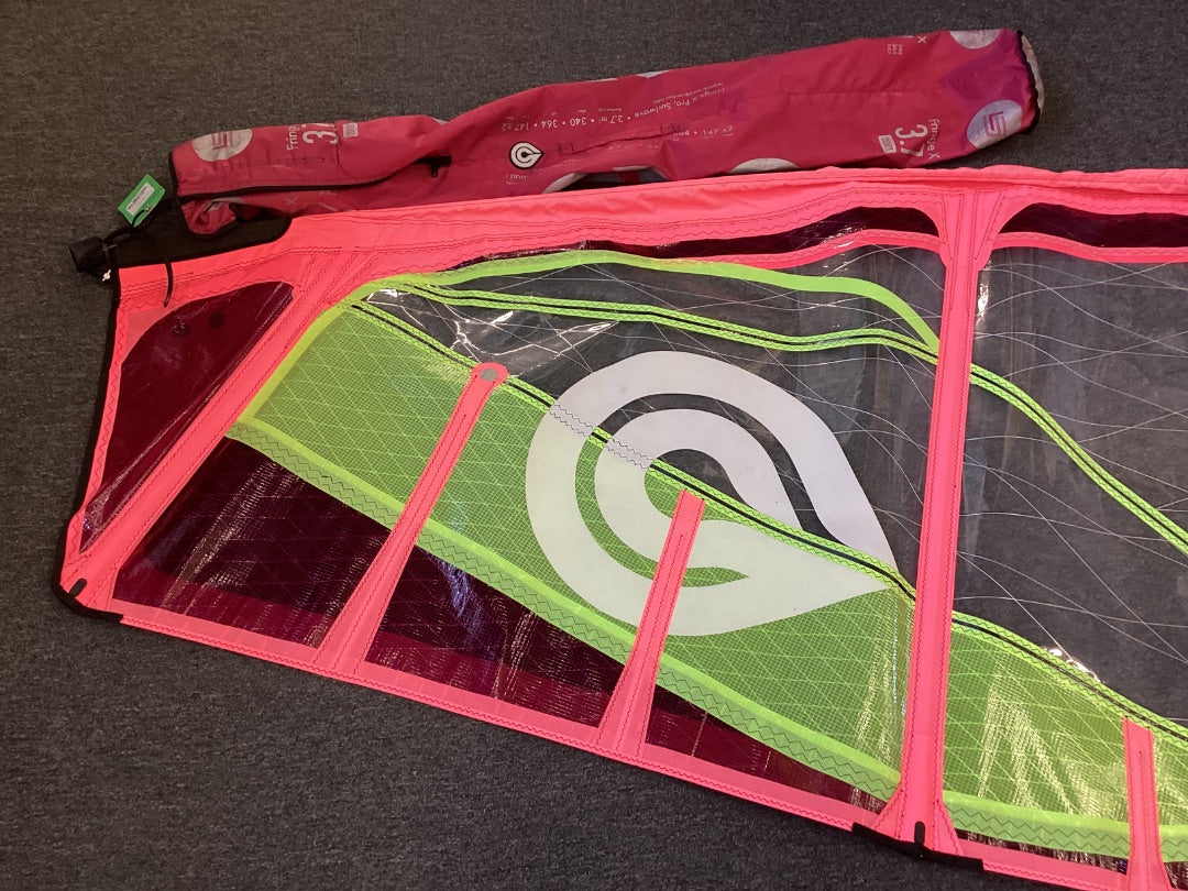 3.7 Fringe X Pro Surfwave,  B Condition