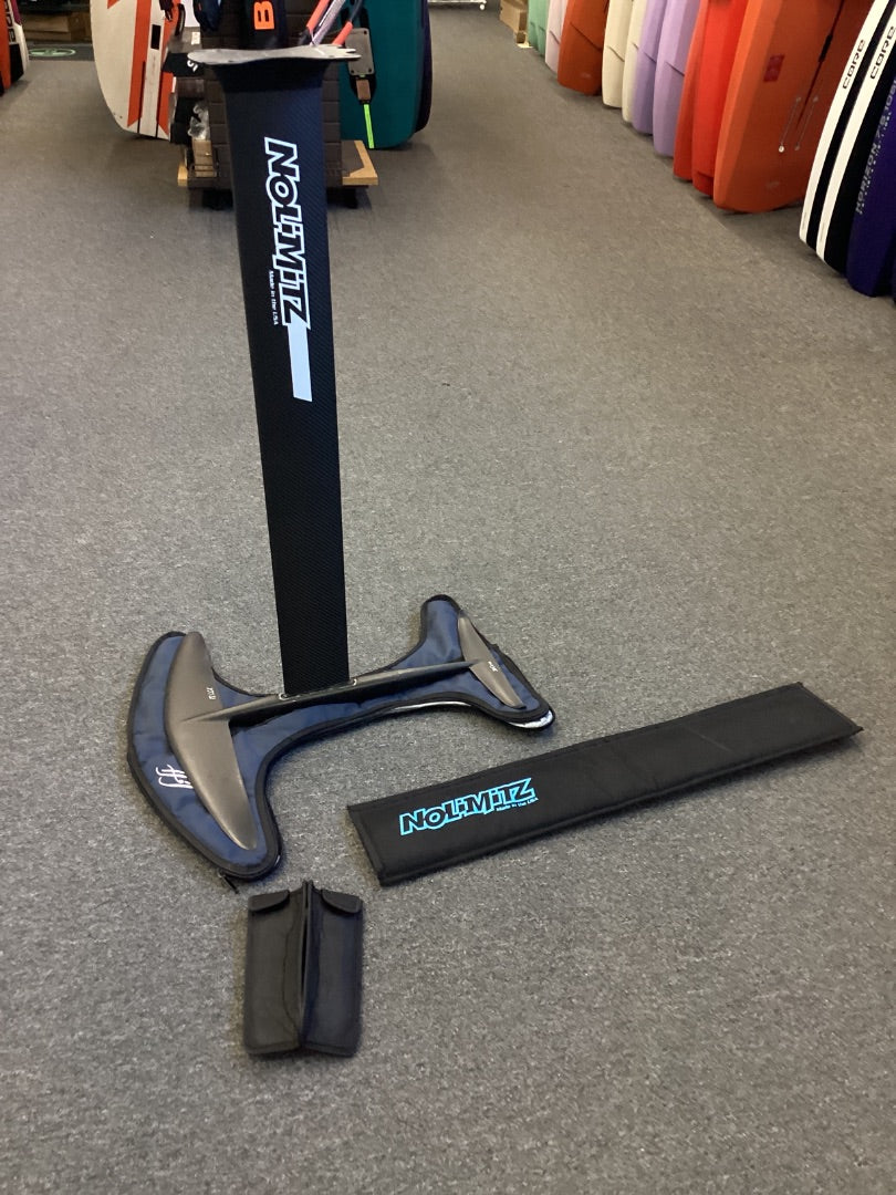 Lift 70 LCX + Carve 20 + 102cm Mast,   Condition