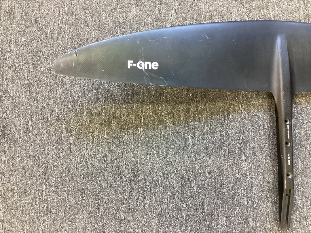 1300cm2 F-One Seven Seas,  B- Condition