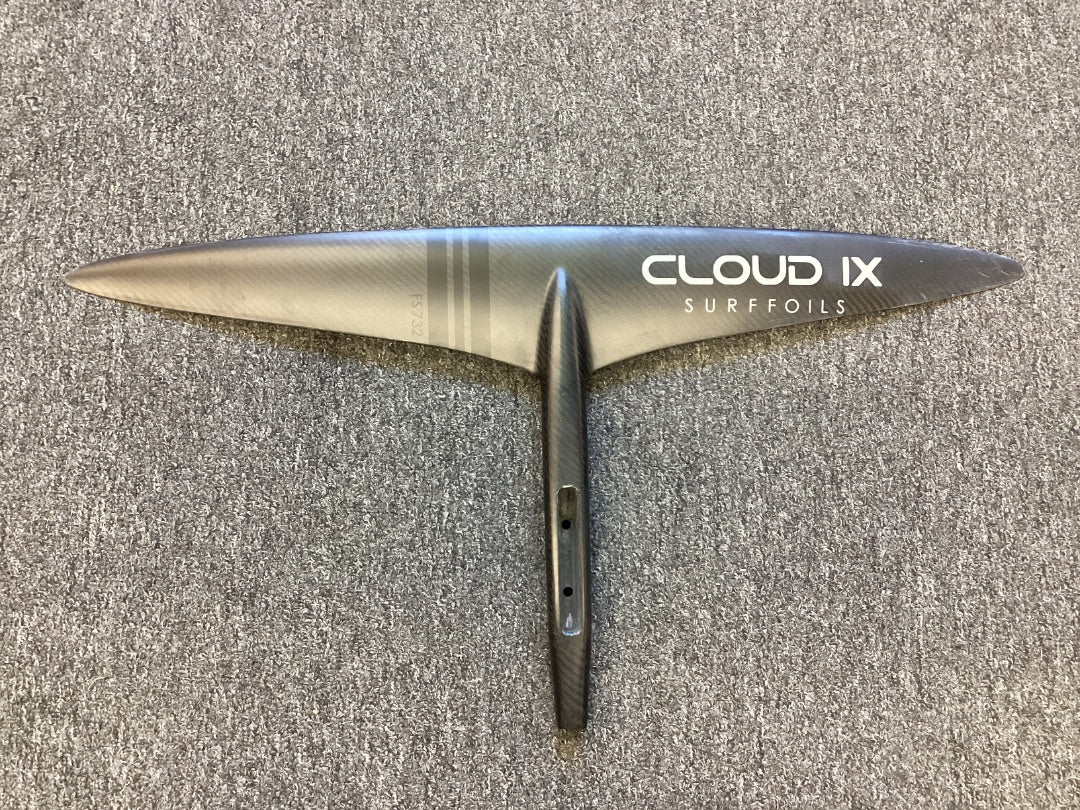 732cm2 Cloud IX FS732,  B- Condition