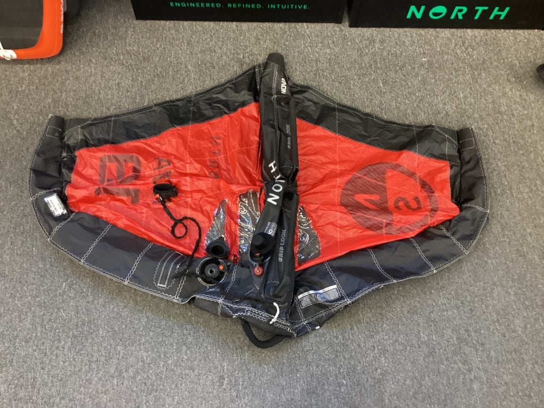 1.9m2 North Nova,  B+ Condition