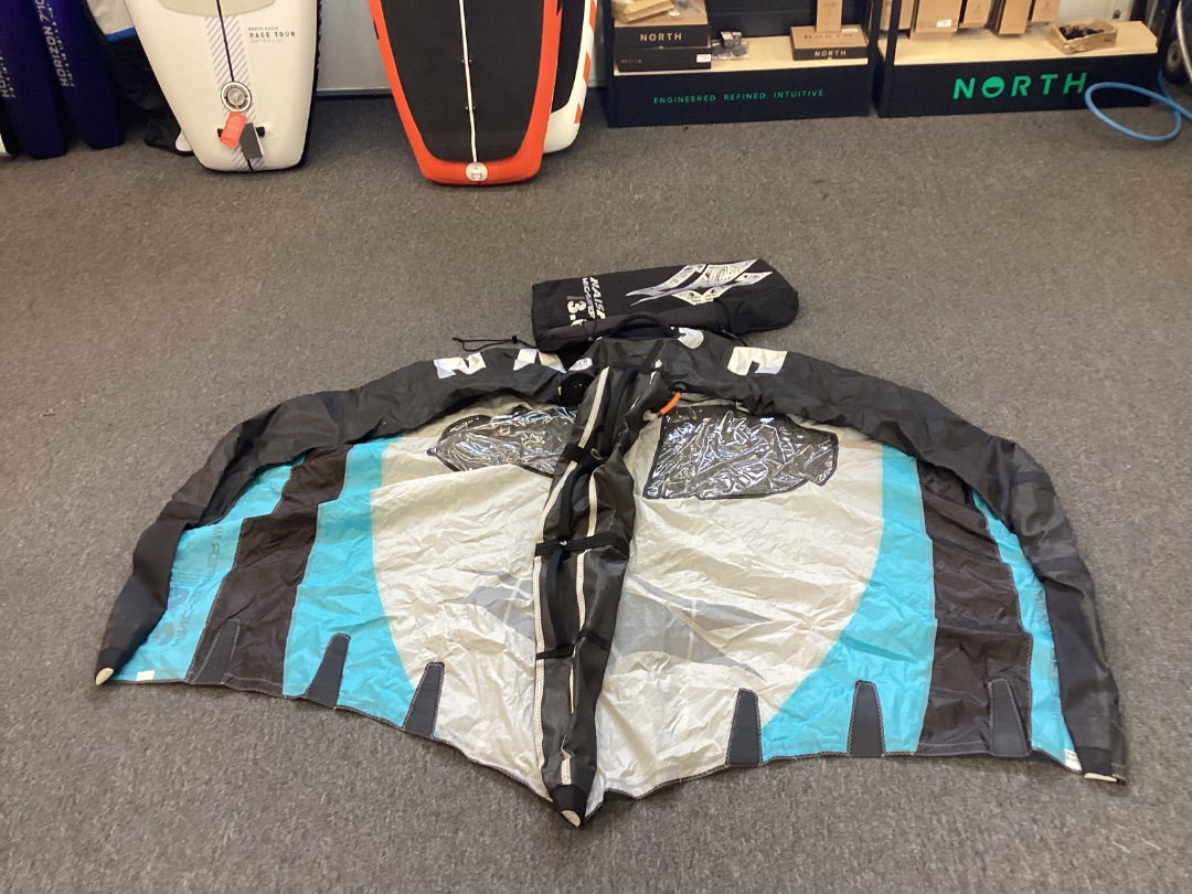3.0m2 Naish WingSurfer,  B- Condition