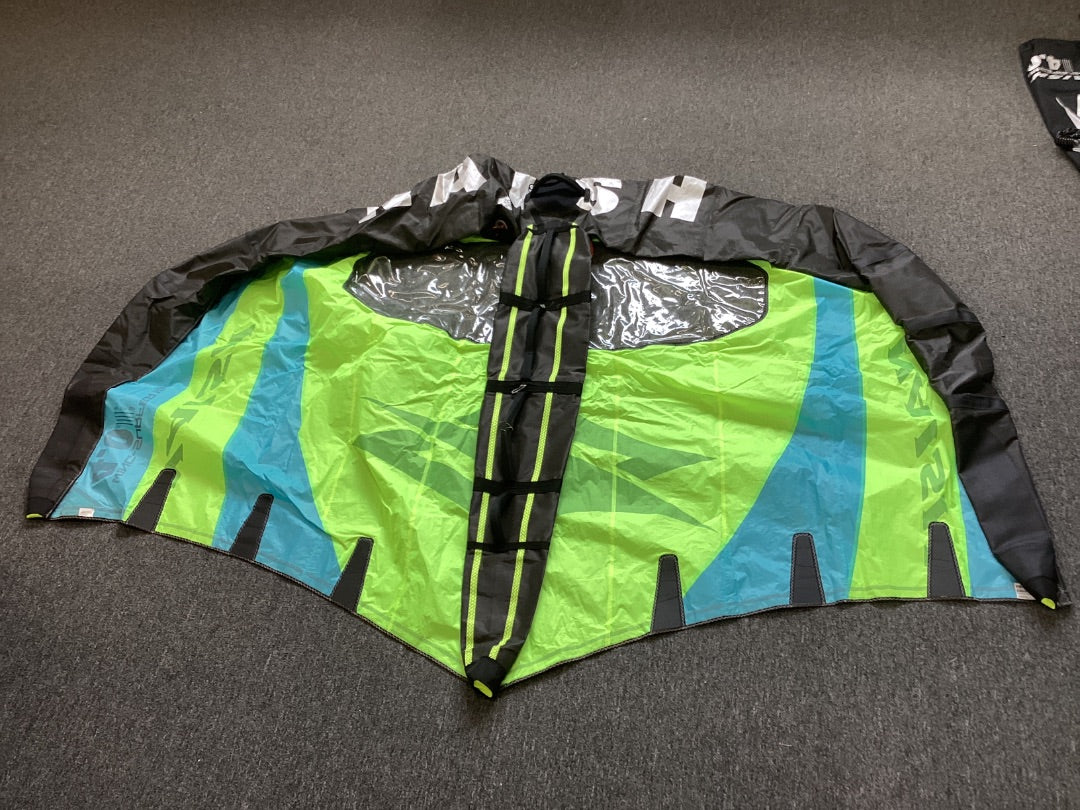 4.0m2 Slingshot Wingsurfer MK4,   Condition