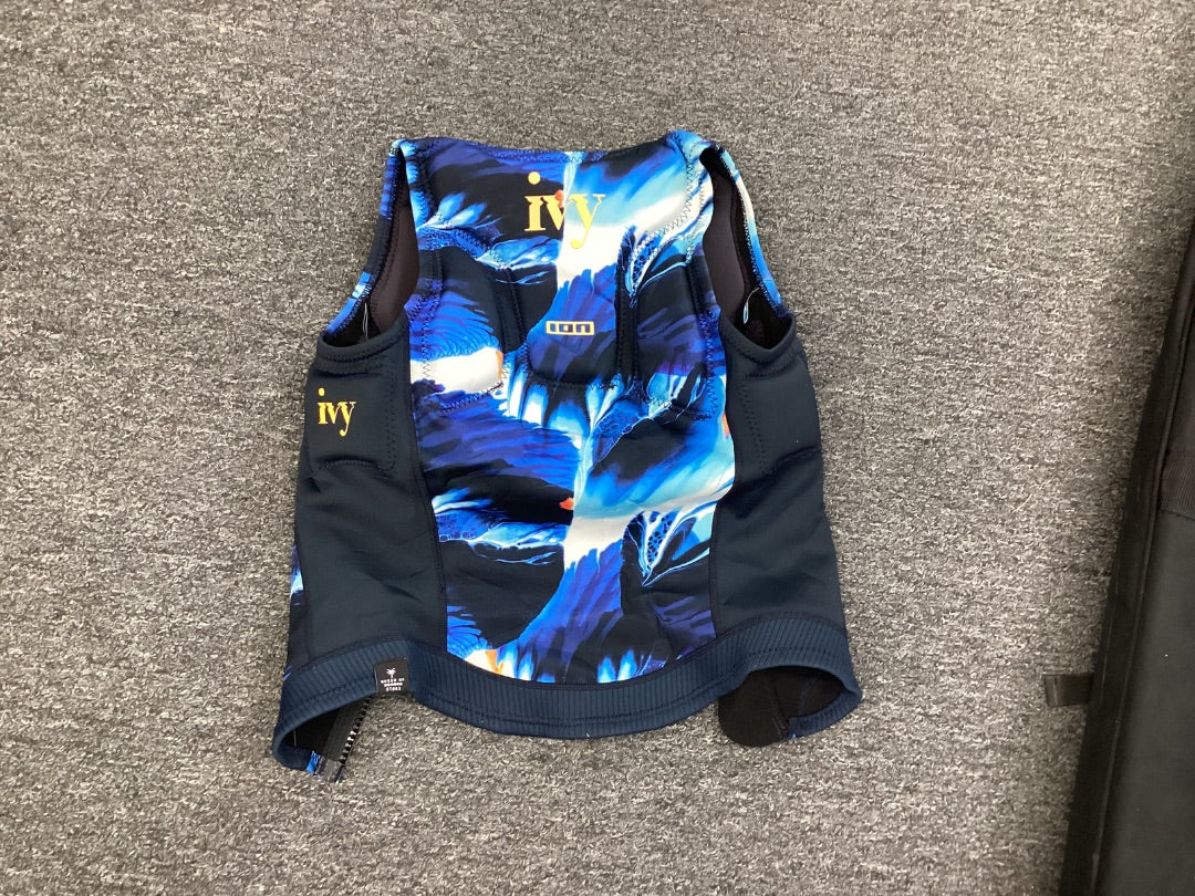 S Ion Ivy Impact Vest,  A- Condition