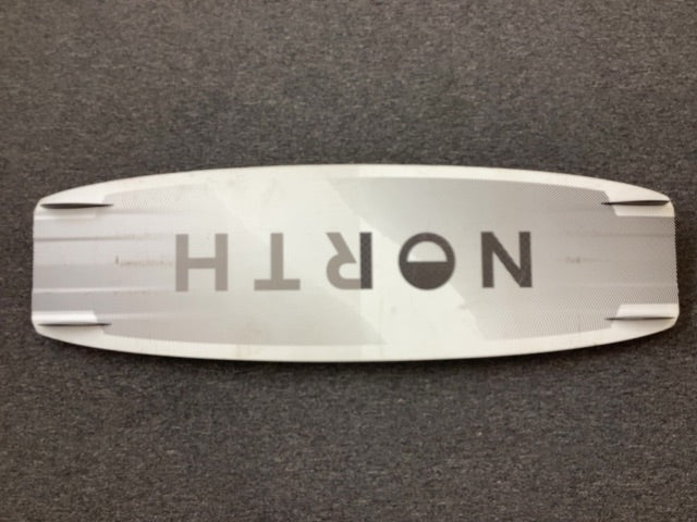 138cm North Atmos Pro,  B Condition