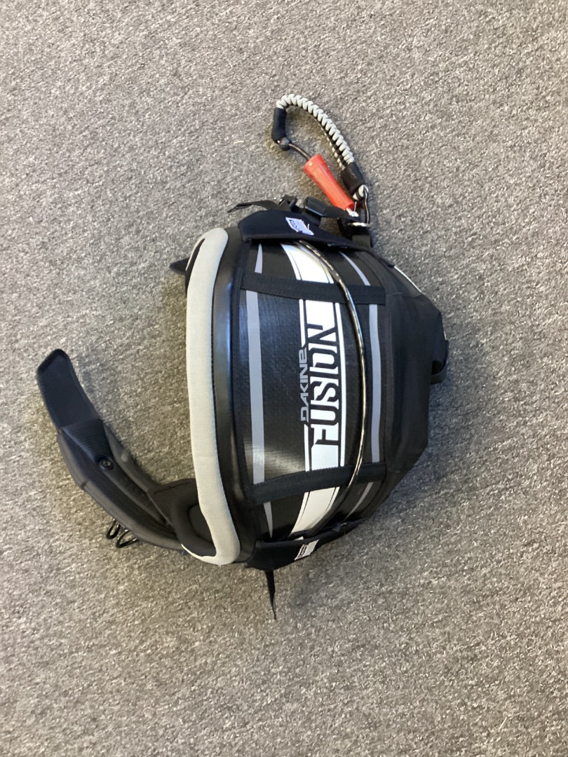 M Dakine Fusion,  B Condition