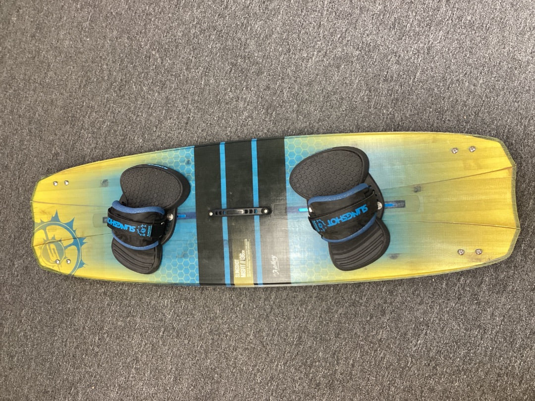 136cm Slingshot Misfit,  B Condition