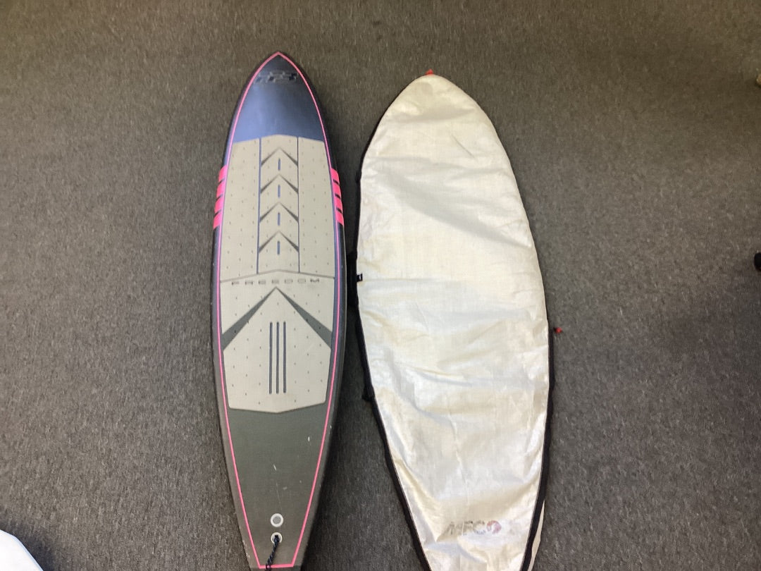 90L Freedom Carbon Dagger,  B- Condition