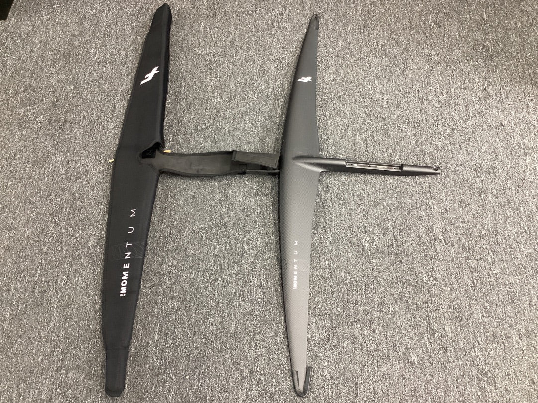 916cm2 F-One Momentum UHM,  A- Condition