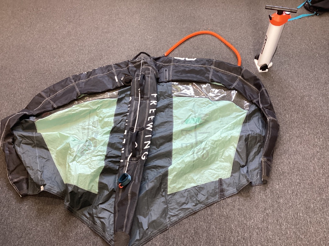 3.5m2 Freewing GO,   Condition