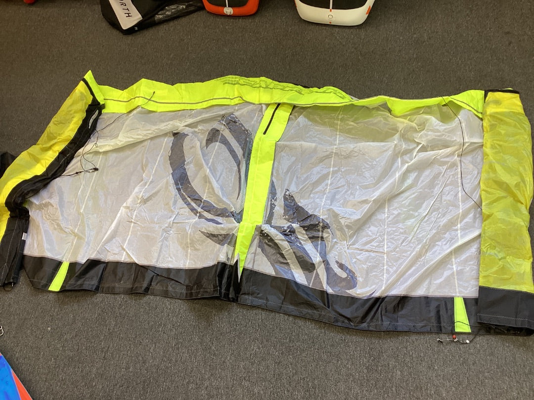 11m Cabrinha Kite,   Condition