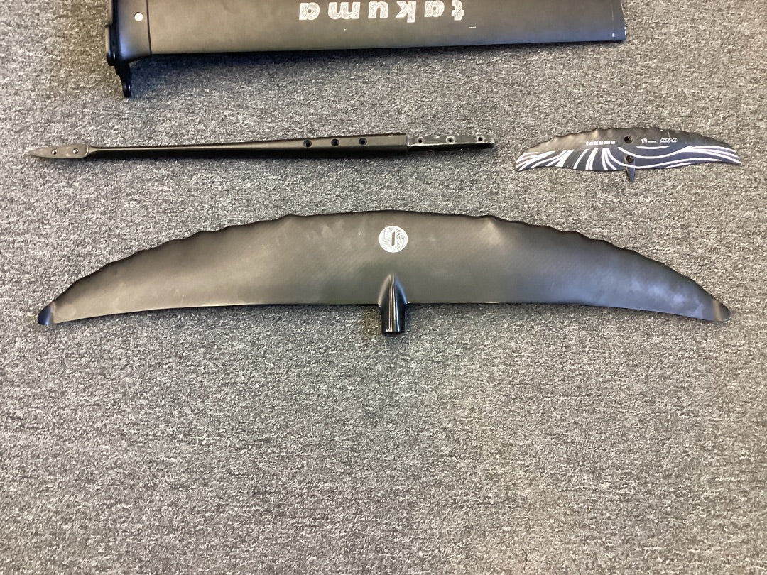 1090 FW / 178 RW / 75cm Mast Takuma Complete Foil,  B Condition